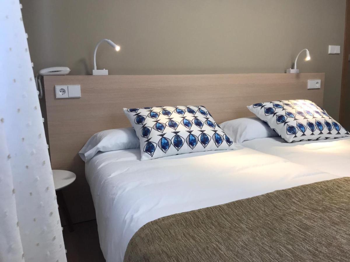 Hotel Baltico 2 Estrellas Luarca Zewnętrze zdjęcie